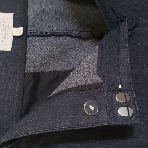 Talbots Woman 22W Perfect Dark Blue Shorts 10 1/2" Size 22 - Picture 5 of 8